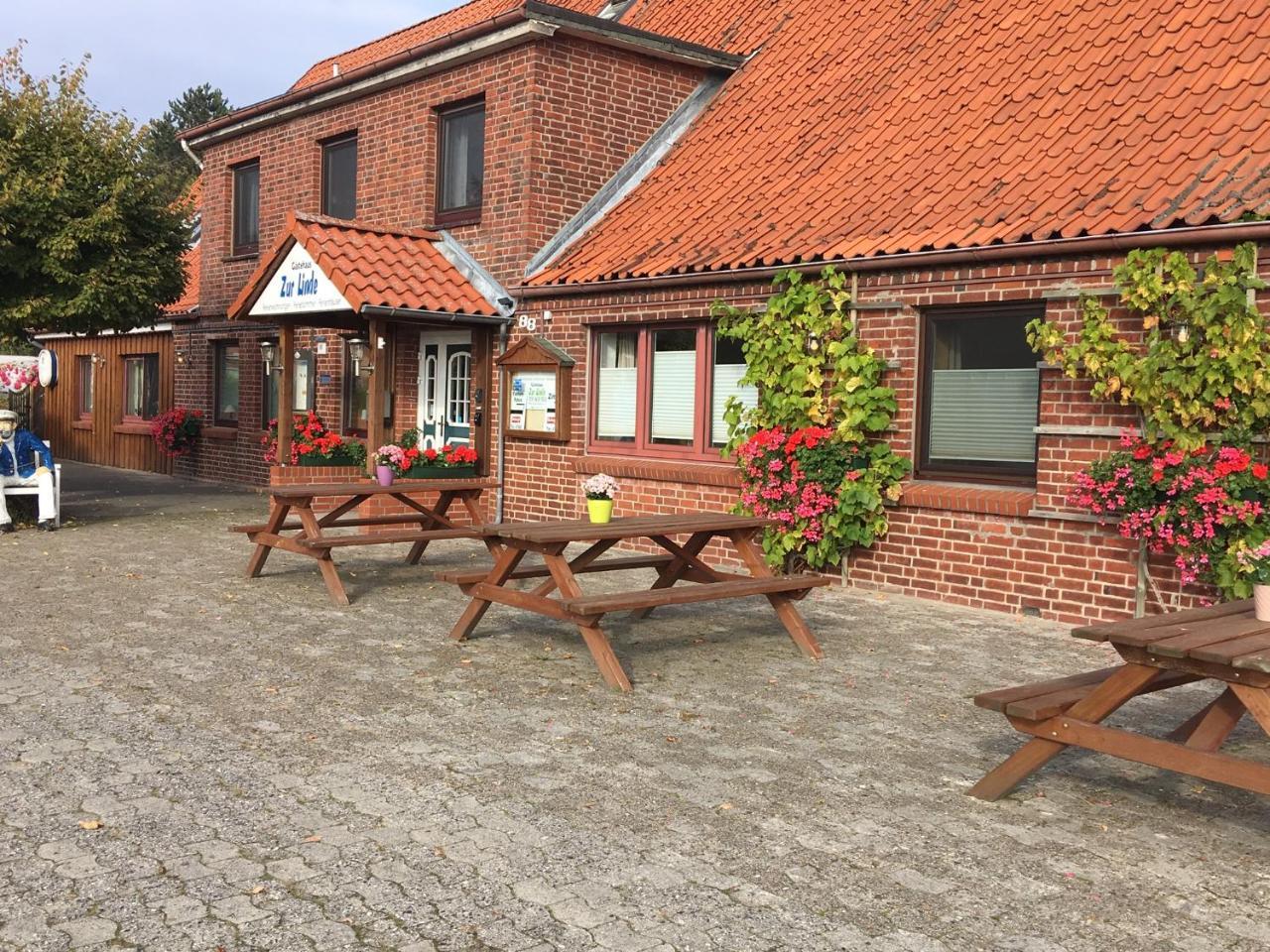 Gaestehaus Zur Linde Otterndorf Exterior foto